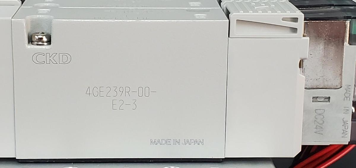 NIB CKD M4GE280R-06-E2-5-3 DISCRETE VALVE MANIFOLD ASSEMBLY M4GB120RC6E2HZ1D