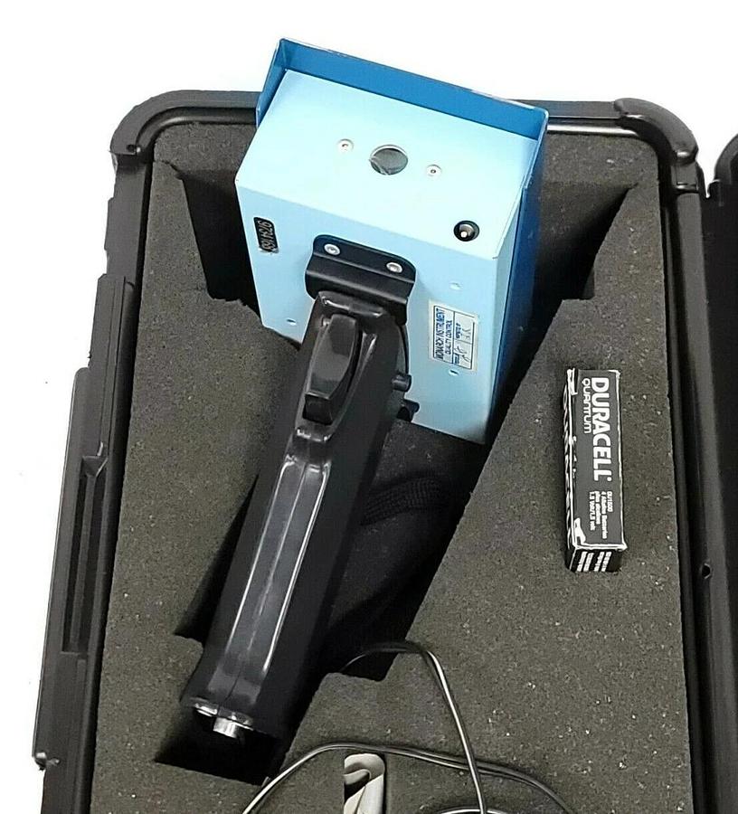 Used AMPROBE TMOT-220 TEST MASTER OPTICAL TACHOMETER OT-220 TMOT220