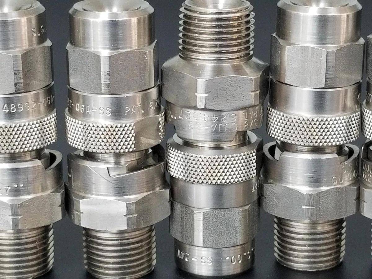 LOT OF 7 NEW SPRAYING SYSTEM CO. 3/8" QJJA-SS NOZZLES W/ 48992-QGA-SS, SS-24W