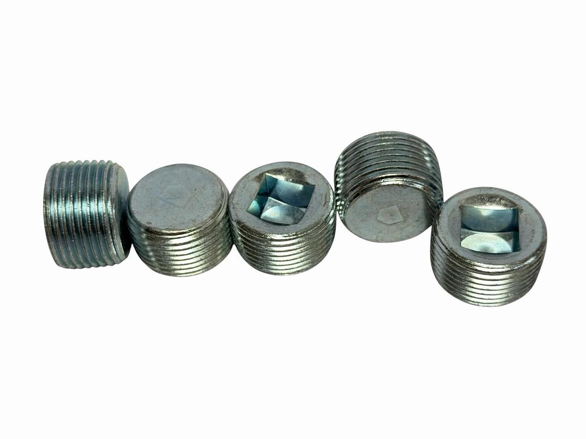 LOT OF 5 NEW EATON PLG2 PLUGS 3/4 RECESSED HEAD PLUGS