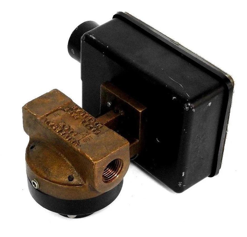 Used UNIVERSAL FLOW MONITORS SN-BSB3DGM-4-320V.9/32V1.0-A1NL FLOW RATE INDICATOR