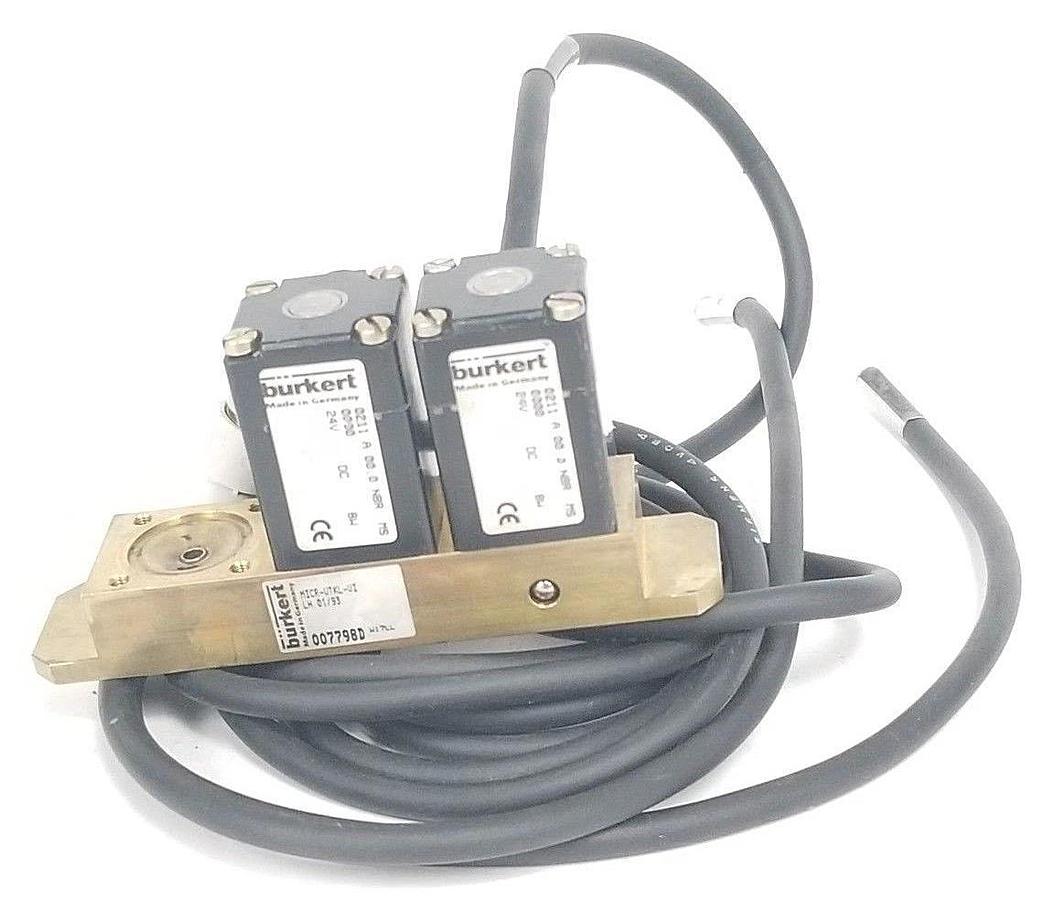 Used BURKERT 007798D SOLENOID BLOCK MICR-UTKL-UI W/ 00120617 HEADS 0211 A 00,0 NBR MS