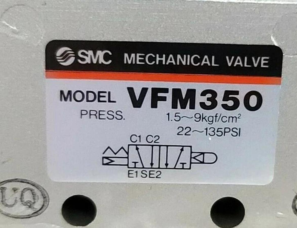 Used NIB SMC VFM350-02-34B 5-PORT MECHANICAL VALVE - RUBBER SEAL VFM3500234B