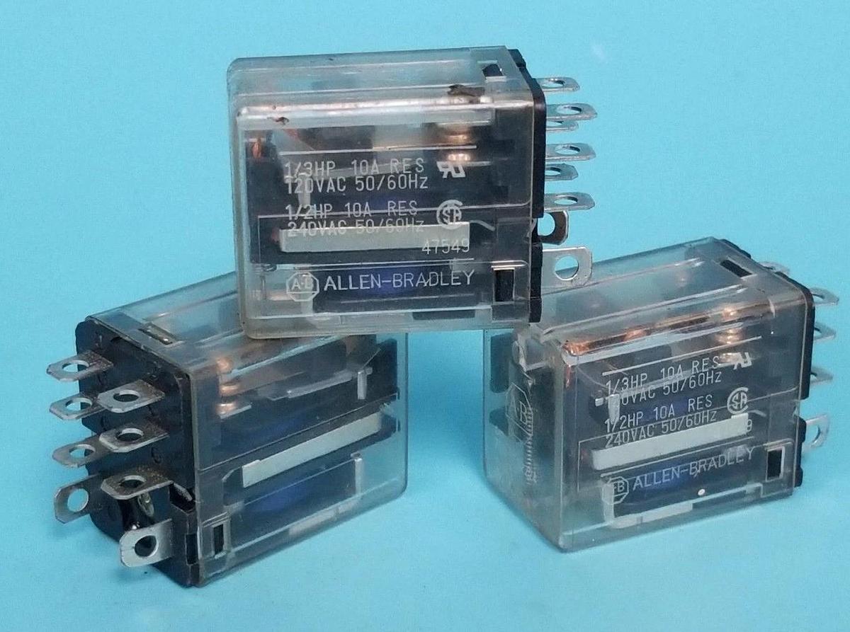 Used LOT OF 3 ALLEN BRADLEY 700-HF32Z24 RELAYS 700HF32Z24, SER. A, 12A, 8-BLADE