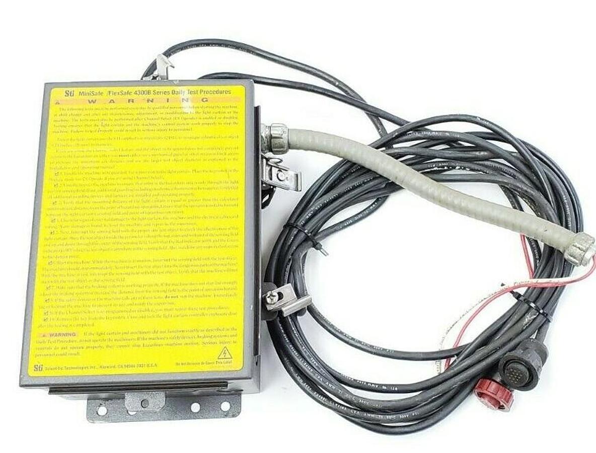 Used STI 43268-04 CONTROLLER LIGHT CURTAIN BEAM SPACING 4300B MODEL: MS4316B