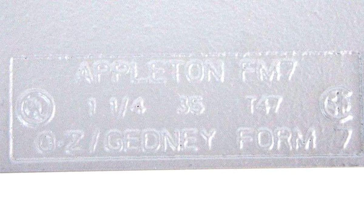 NIB APPLETON T47 GRAYLOY FM7 CONDUIT BODY 1-1/4" FM7 CONDUIT BODIES TYPE T