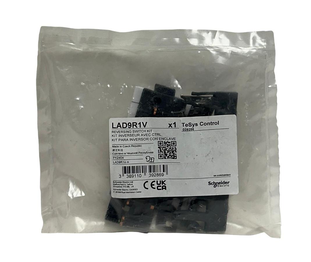 Used SCHNEIDER ELECTRIC LAD9R1V TeSys CONTROL REVERSING SWITCH KIT 3-POLE OEM NSFS