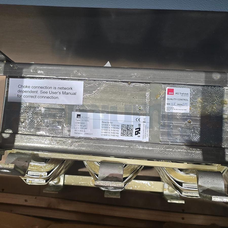Eaton SPX550A0-4A2N1 SPX9000 Adjustable Frequency Drive VFD 550HP@480V 3Ph NSMP