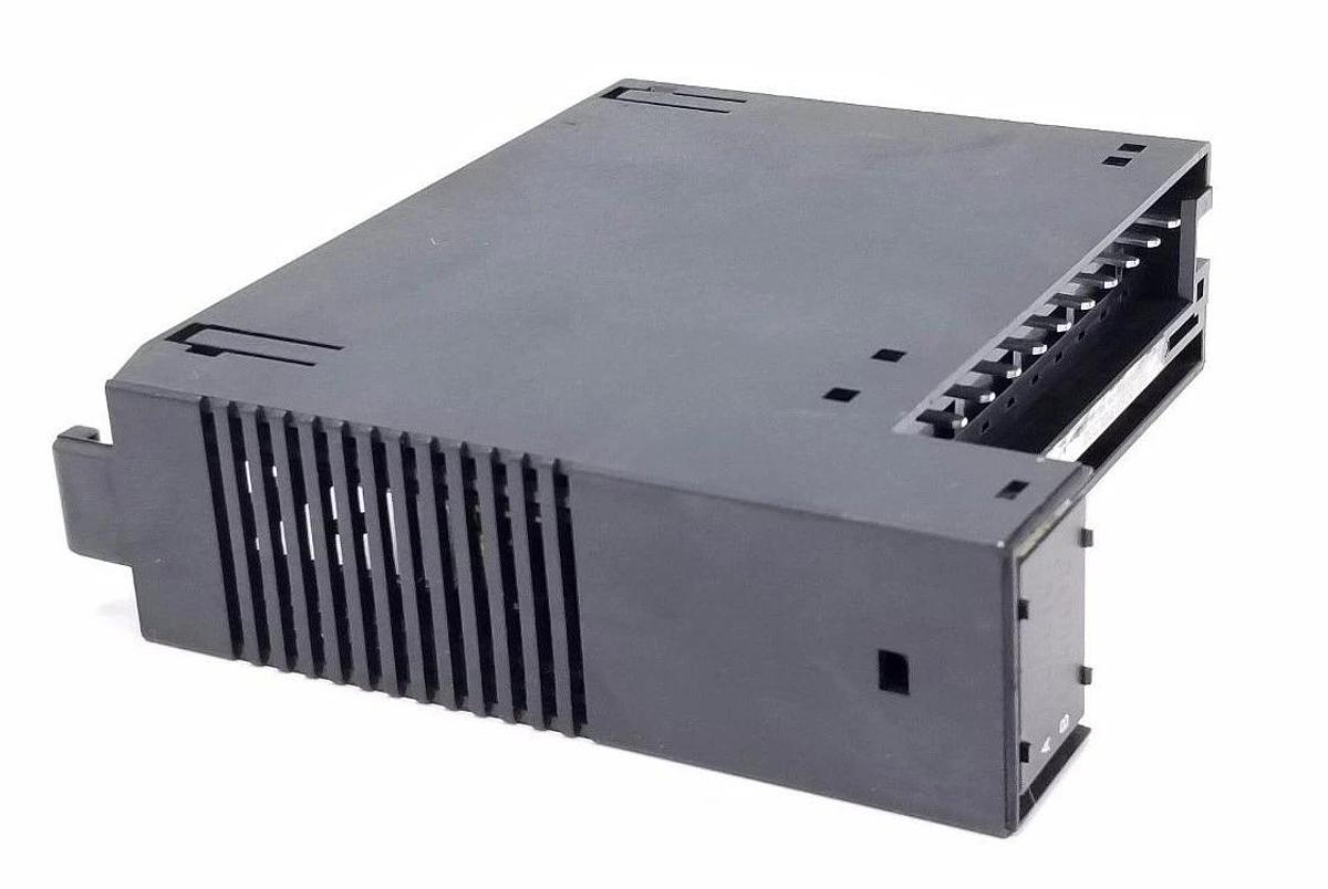 Used GE FANUC IC693MDL330B OUTPUT MODULE OUTPUT 120/240 VAC 1A, 8PT (NO HARNESS)