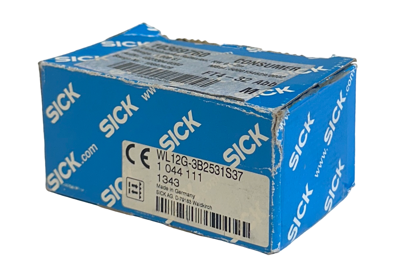 Used NEW SICK WL12G-3B2531S37 / 1044111 SENSICK WL12G-3 PHOTOELECTRIC SENSOR 2M NSMP