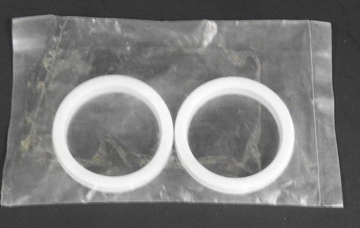 LOT OF 2 NEW GENERIC A600-18 RADIAL SEALS A60018
