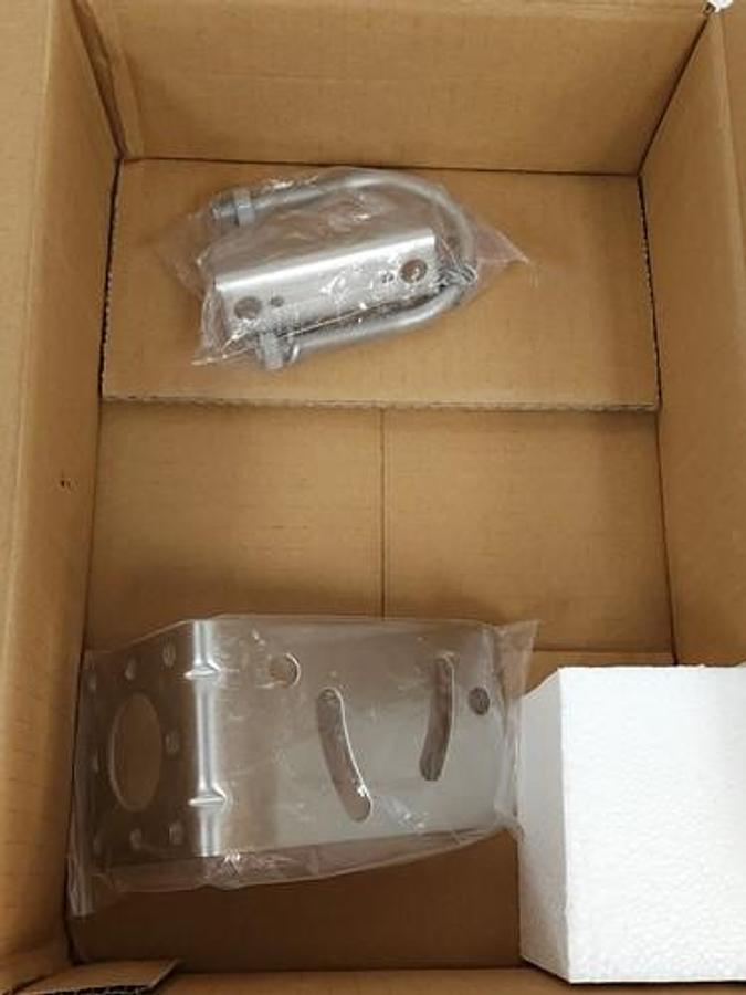 Used NIB PROSOFT A2413NJ-DP PANEL/ PATCH ANTENNAS DIRECTIONAL 2.45 GHZ