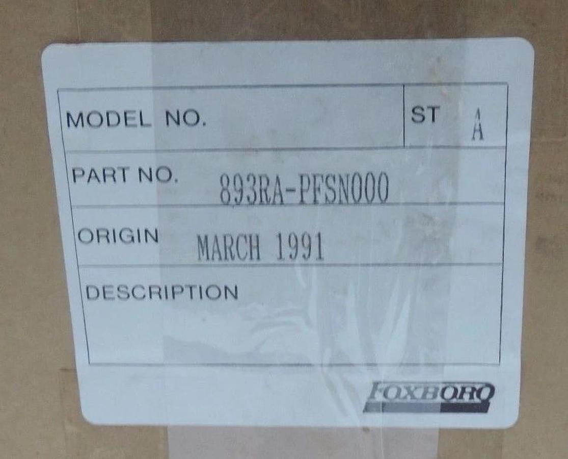 Used NIB FOXBORO 893RA-PFSN000 TEMP. TRANSMITTER RANGE 0-400 DEG F ORIGIN 2B9112
