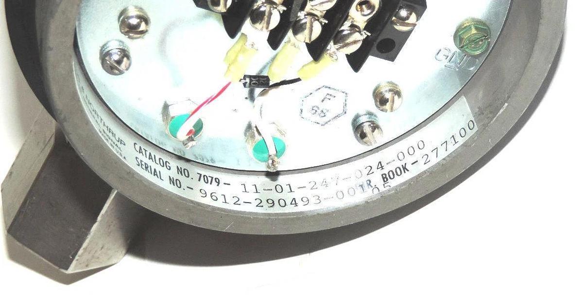 Used LEED & NORTHRUP 7079-11-01-247-024-000 PRESSURE TRANSMITTER 70791101247024000