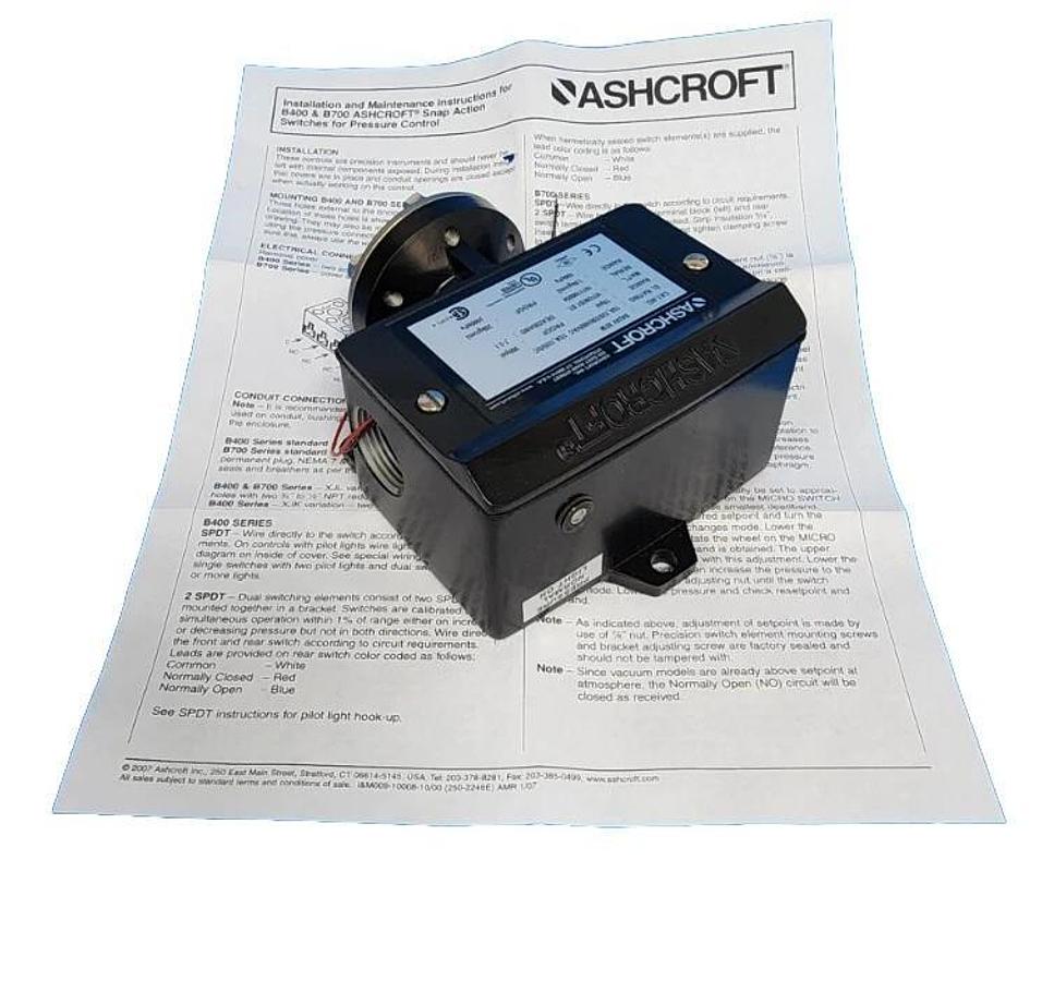 Used NIB ASHCROFT B424VXFM PRESSURE SWITCH V424V XFM RANGE: 15PSI