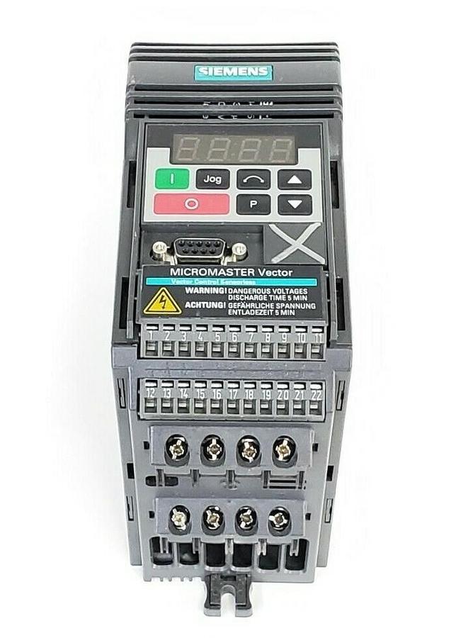 Used SIEMENS 6SE3211-5CA40 AC DRIVE MICROMASTRER 0.33 HP 230 VAC