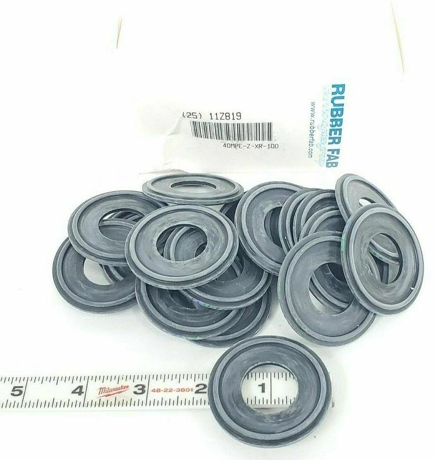 Used (20) NEW RUBBER FAB 40MPE-Z-XR-100 EPDM CLAMP GASKET METAL DETECTABLE 11Z819