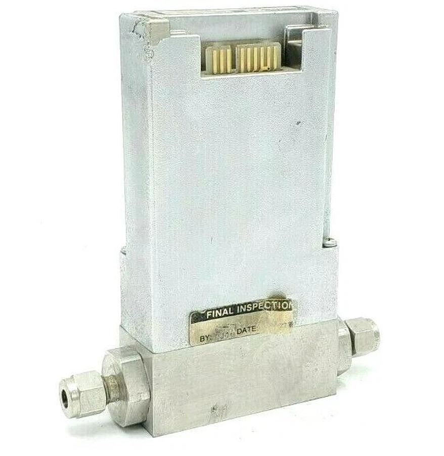Used TYLAN FC-280AV 10 SLPM MASS FLOW CONTROLLER FC-280-AV-10SLPM-N2