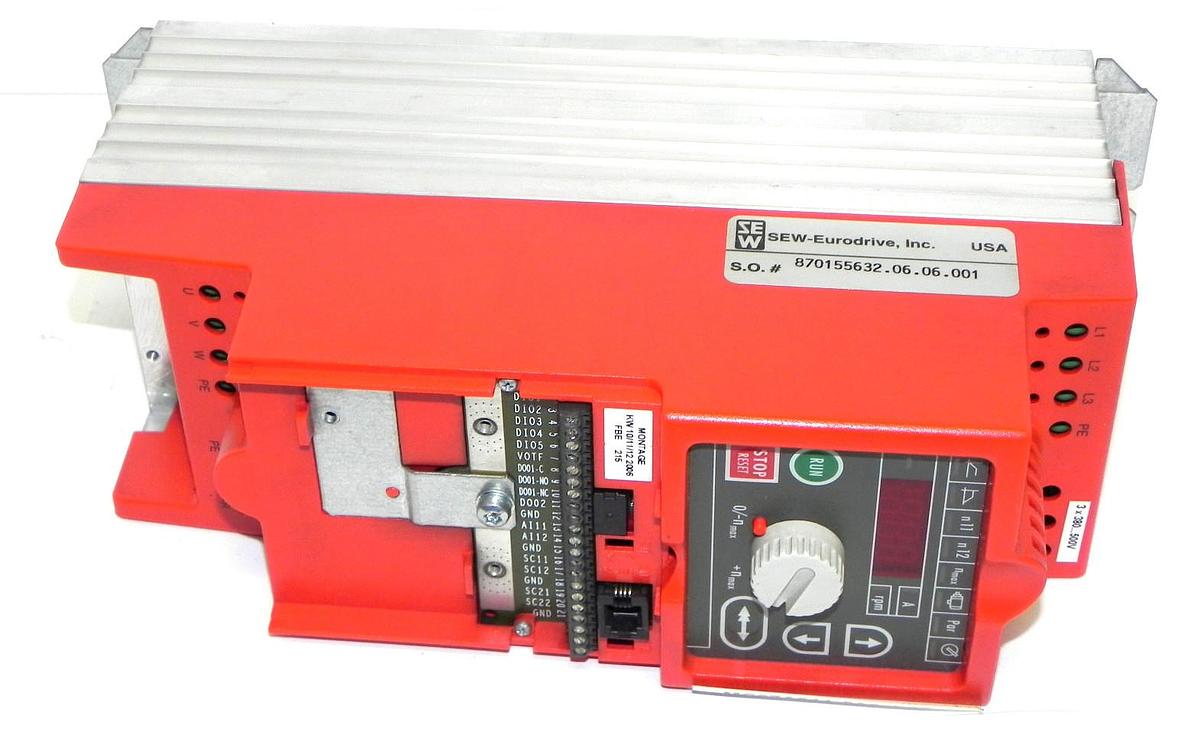 Used SEW EURODRIVE MC07A011-5A3-4-00 MOVITRAC ID-NO. 8272492 MC07A0115A3400
