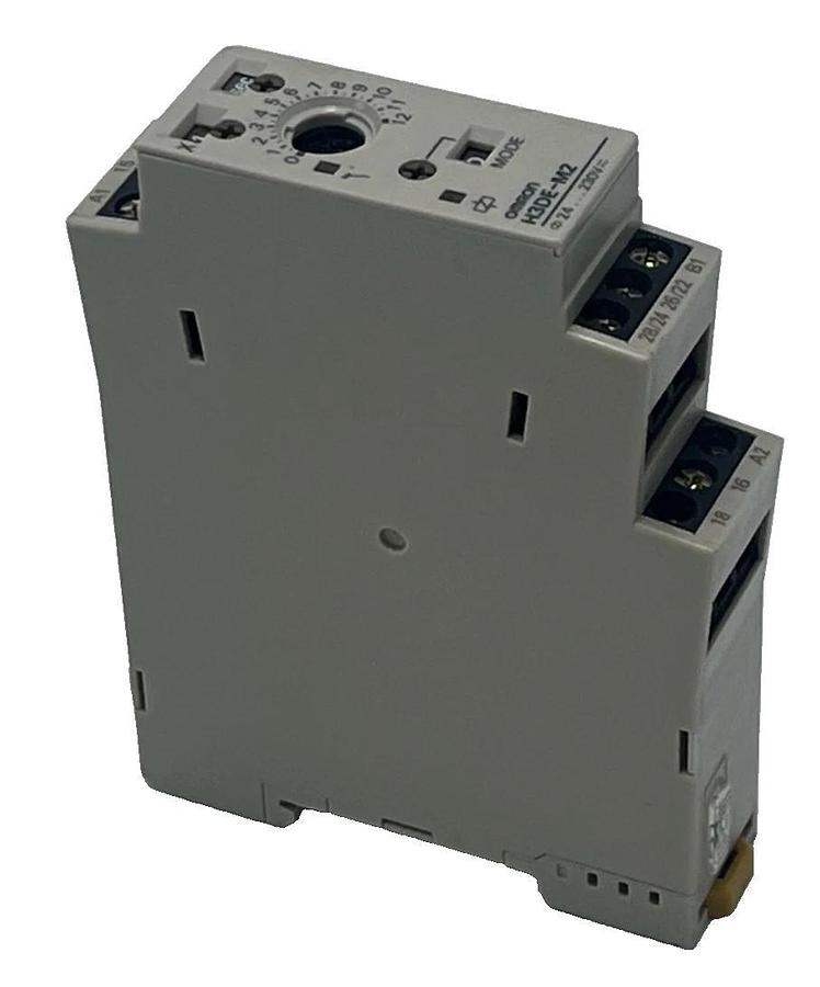 Used Omron H3DE-M2 Multi-Function Timer Relay 24-230V AC/DC DPDT DIN Rail Mount