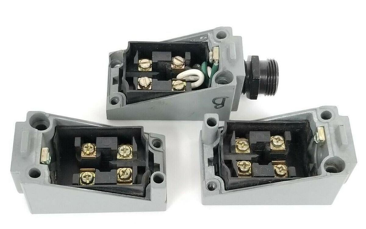 Used LOT OF 3 GENERIC LIMIT SWITCH RECEPTACLES