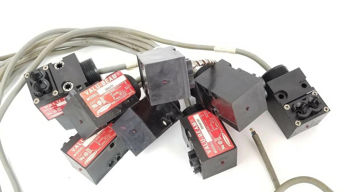 Used LOT OF 10 BANNER VALU-BEAM SMA915F PHOTOELECTRIC SENSORS