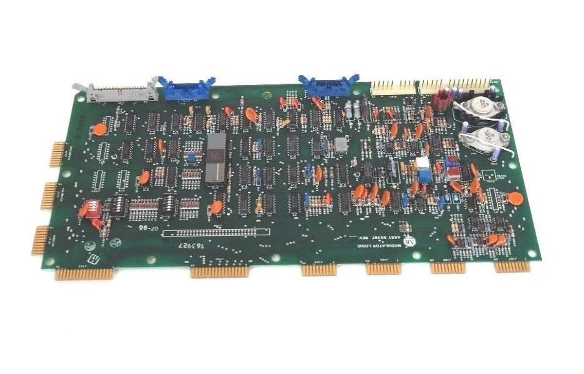 Used ALLEN BRADLEY 50387 MODULATOR LOGIC BOARD REV P, 118387 REV. H