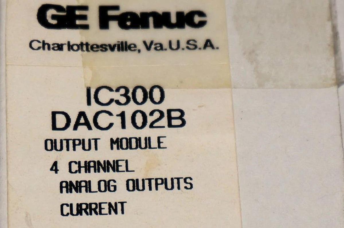 Used GE FANUC IC300DAC102B ANALOG OUTPUT MODULE IC300DAC102