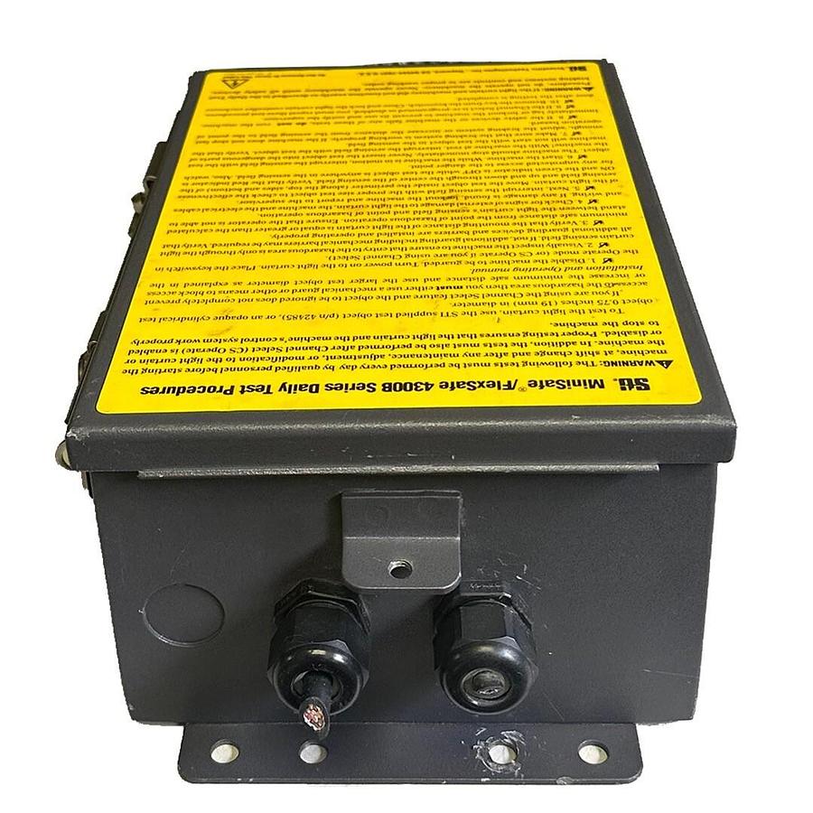 Used STI 43268-05 / 4326805 SAFETY LIGHT CURTAIN CONTROLLER MS4320B 117Vac 4300B