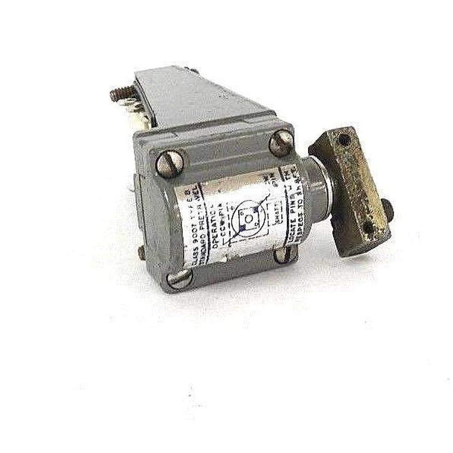 Used SQUARE D 9007-B62B LIMIT SWITCH SER. B, FORM: GK W/ OPERATING HEAD