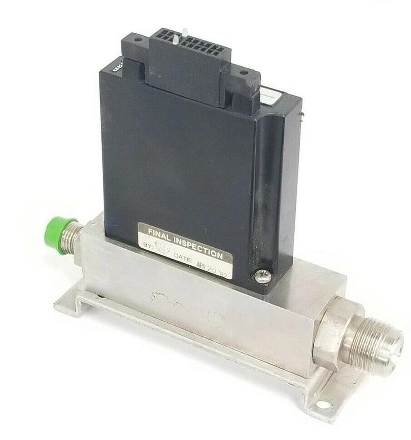 Used TYLAN CORP. FC-261-10SLPM-B-02 MASS FLOW CONTROLLER 150PSIG 583718-1 A-MP 7728