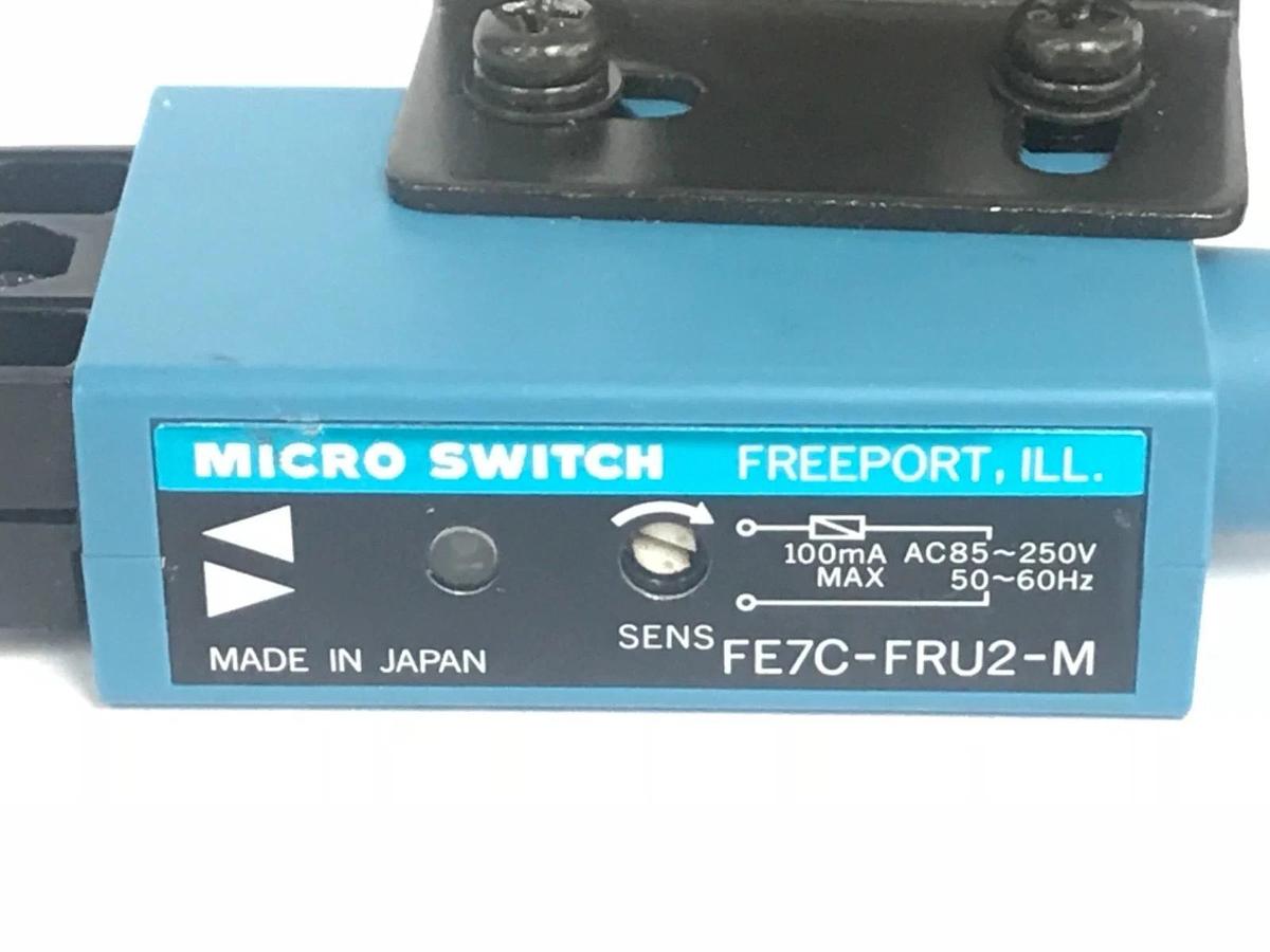 NEW HONEYWELL FE7C-FRU2-M PHOTOELECTRIC SENSOR W/ FIBER OPTIC CABLE FEF-PAD6-M