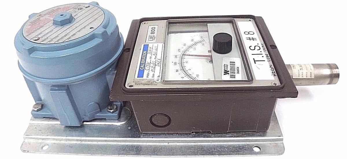 Used UNITED ELECTRIC 820E-2BS THERMOSTAT EXPLOSION-PROOF W/ UE 800