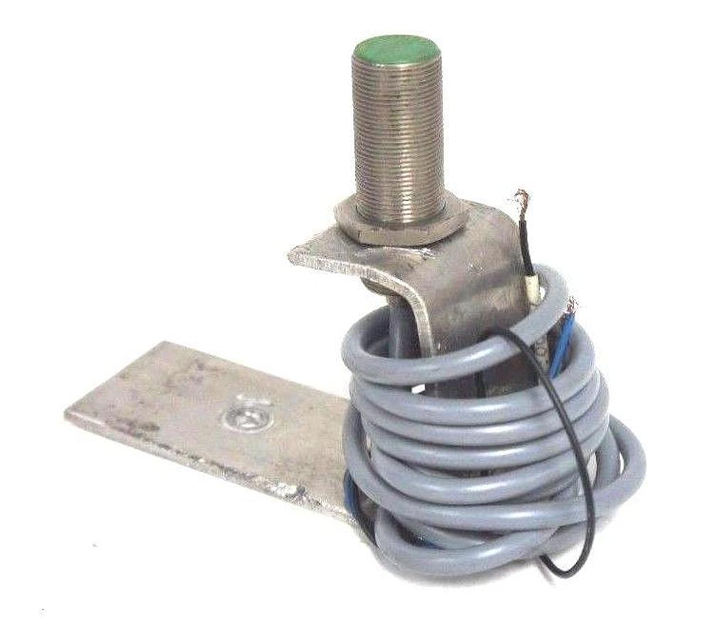 Used HONEYWELL MICROSWITCH 922AA3XMA9PL PROXIMITY SWITCH