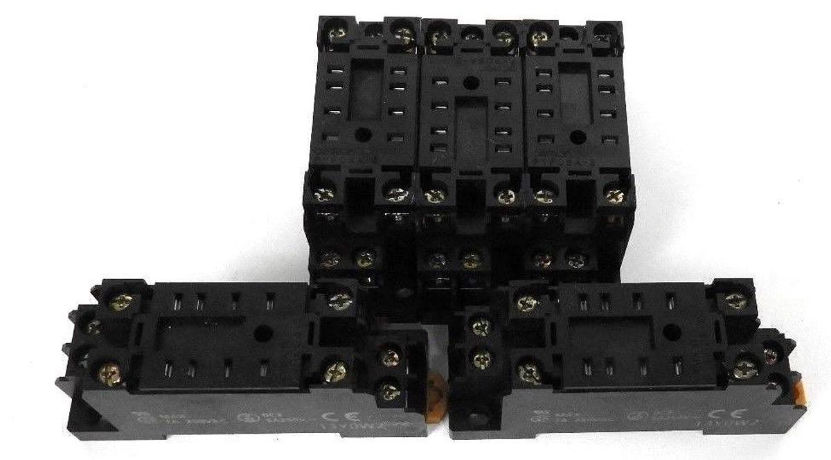 Used LOT OF 5 NEW OMRON PYF08A-E RELAY SOCKET BASE 13Y0W2