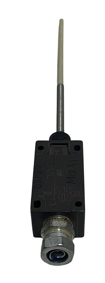 Used SCHMERSAL MAF330-11Y-996 / MAF330-11Y POSITION LIMIT SWITCH 101054491 USNP
