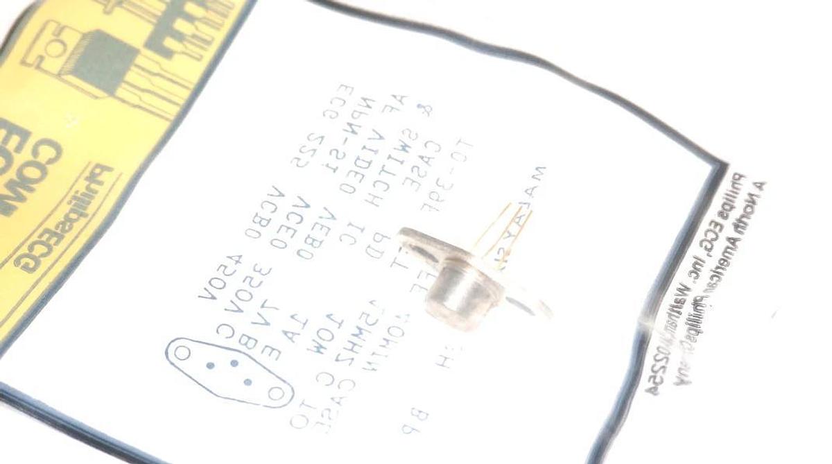 Used LOT OF 4 NEW ECG COMPONENT ECG-225 SEMICONDUCTORS, ECG225