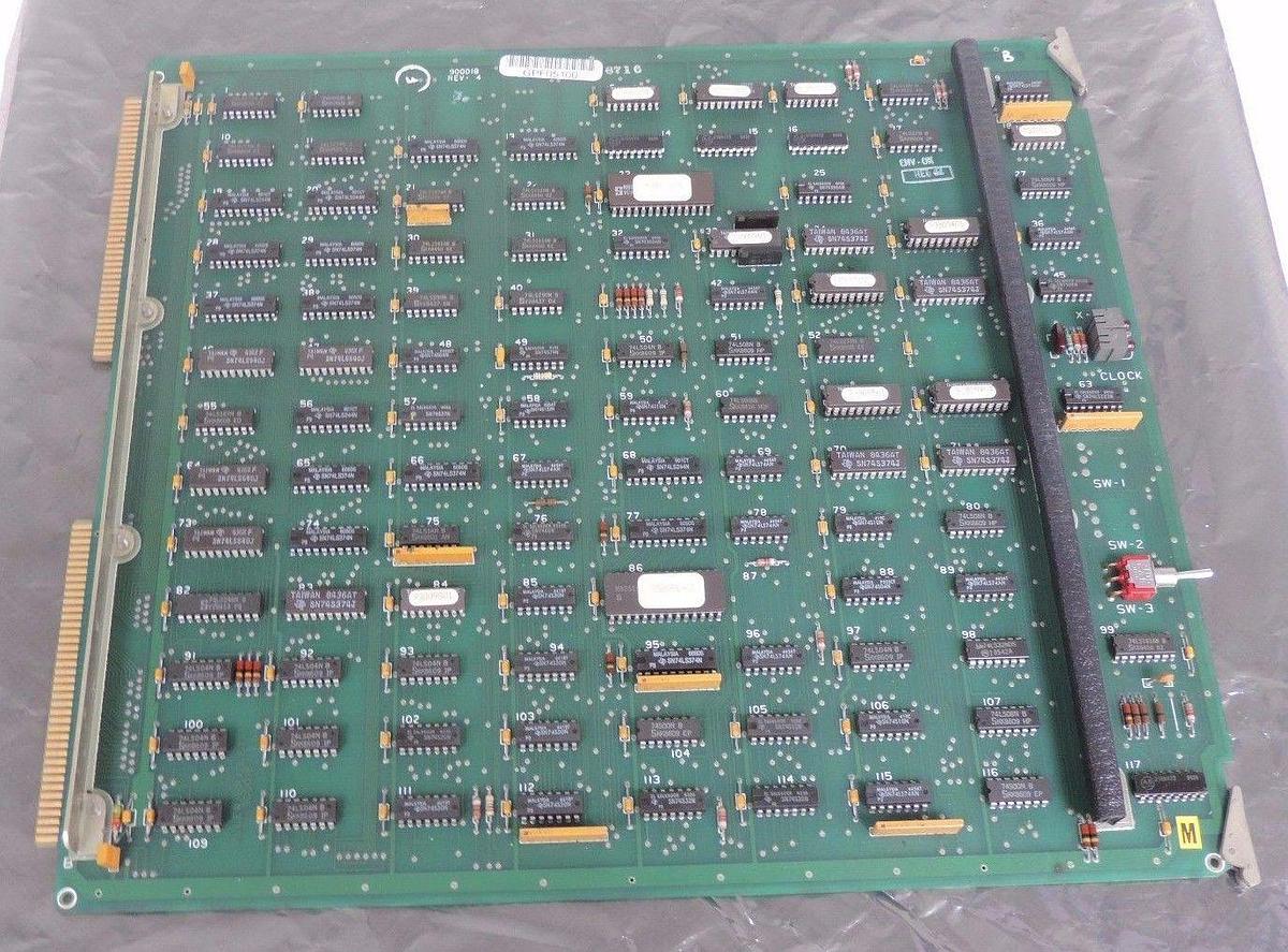 Used ALLEN BRADLEY 8000-GD B CIRCUIT BOARD 900018 REV 4 8000GDB