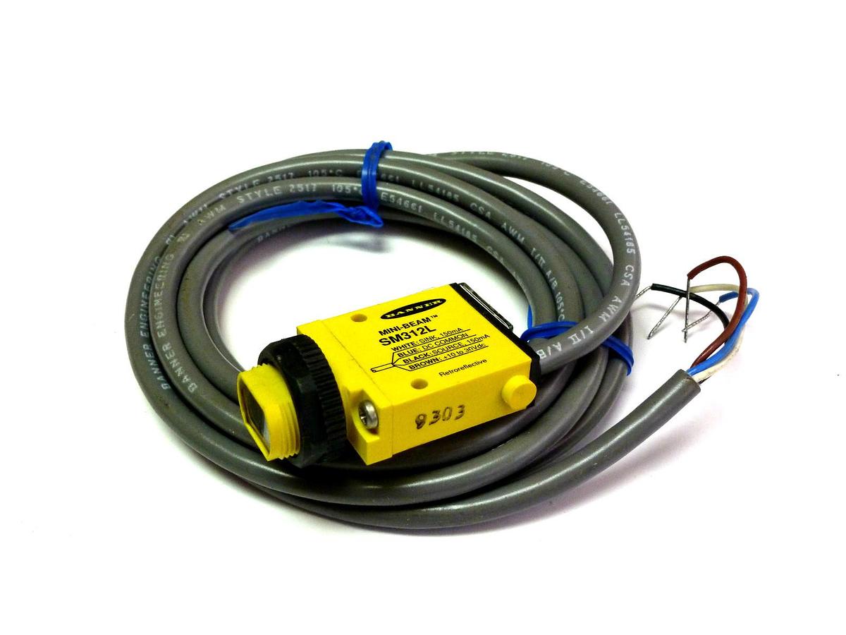 Used NEW BANNER SM312L PHOTOELECTRIC INFRARED RETRO MINI-BEAM