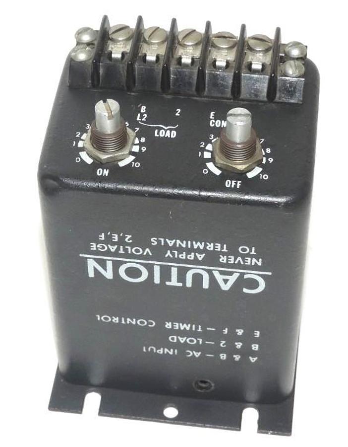 Used ISSC 1061-1DD2C TIMER INPUT 120V 50/60HZ, OP. 7 REP. CYC. .06-1 SEC.