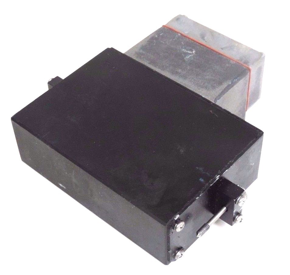 Used NEW CONTROLOTRON 481N-CS8.02-EP3G116-B-21918B CLAMP-ON TRANSDUCER .305/.340IN.