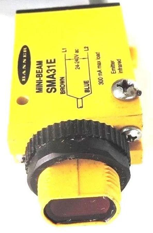 Used BANNER SMA31E PHOTOELECTRIC MINI BEAM SCANNER