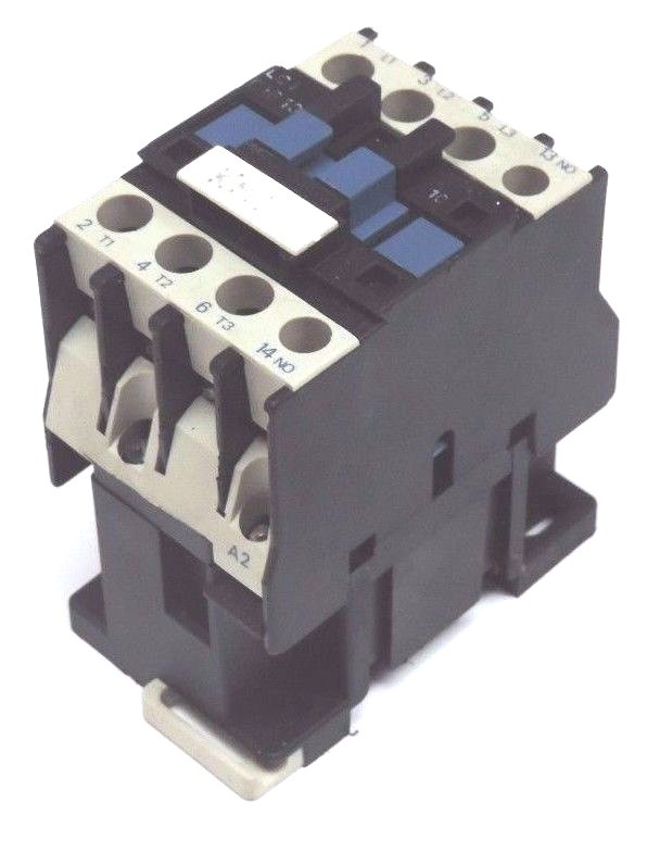 Used TELEMECANIQUE LC1-D1610F7 REVERSING CONTACTOR 110V, 50/60HZ, LC1D1610