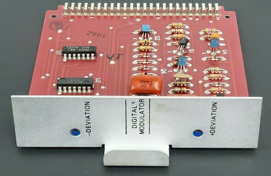 Used MOTOROLA TRN4856B DEVIATION DIGITAL MODULATOR 84D84128N01