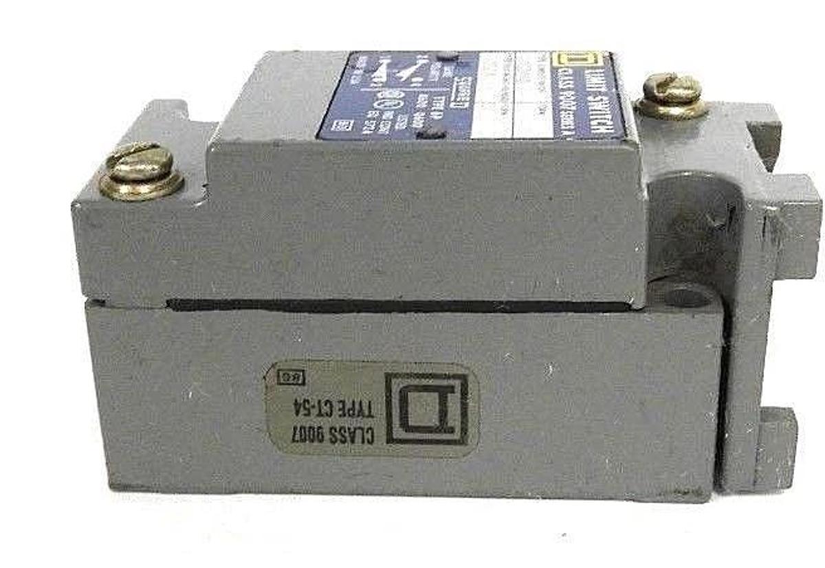 Used SQUARE D 9007-C054 LIMIT SWITCH 9007-C054A2 SER. A (PLUG-IN UNIT LESS HEAD)