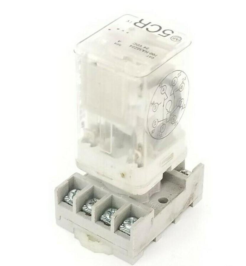 Used ALLEN BRADLEY 700-HA32Z24 CONTROL RELAY SER. A 24VDC W/ 5X852F RELAY SOCKET