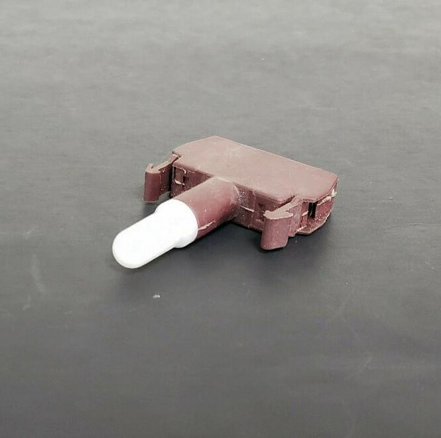 Used GENERAL ELECTRIC GE CEMA P9PLNVNB INTEGRATED LED PILOT LIGHT MODULE WHITE 230V