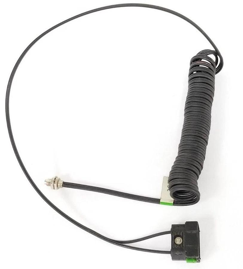 Used AROMAT MQ-FD1-C02 PHOTOELECTRIC AMPLIFIER CABLE MQFD1C02