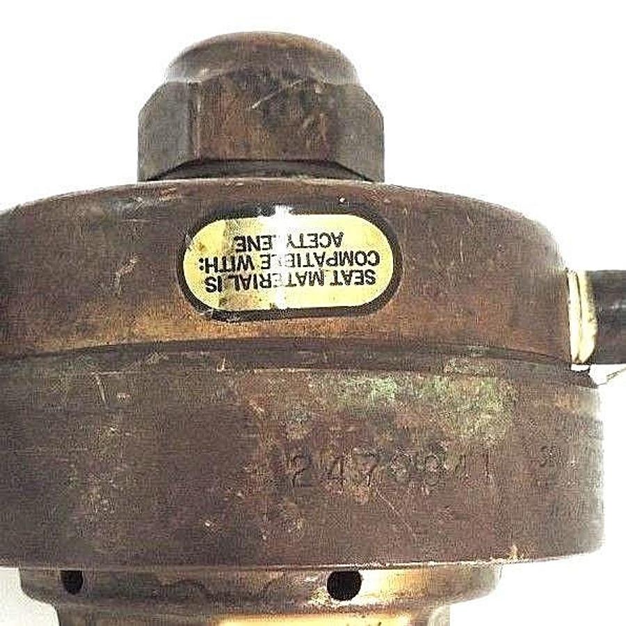 Used VICTOR 2478041 COMPRESSED GAS REGULATOR