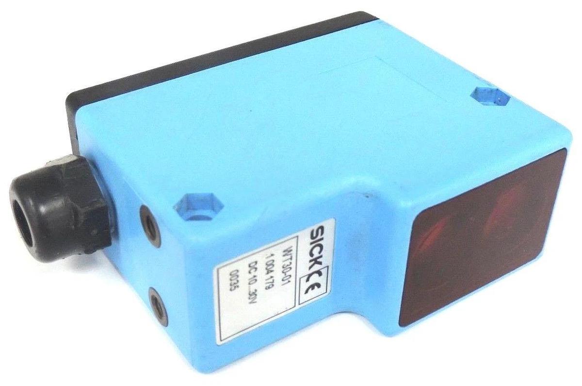 Used SICK WT30-01 OPTIC PHOTOELECTRIC 10-30V-DC SENSOR 3000MM RANGE